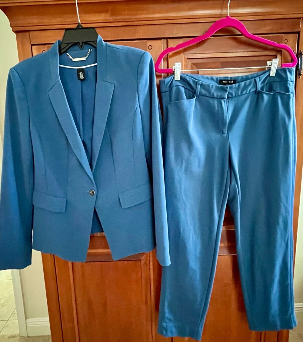White House Black Market 2-Piece Pant Suit Set Blue Blazer, Ankle Pants,10